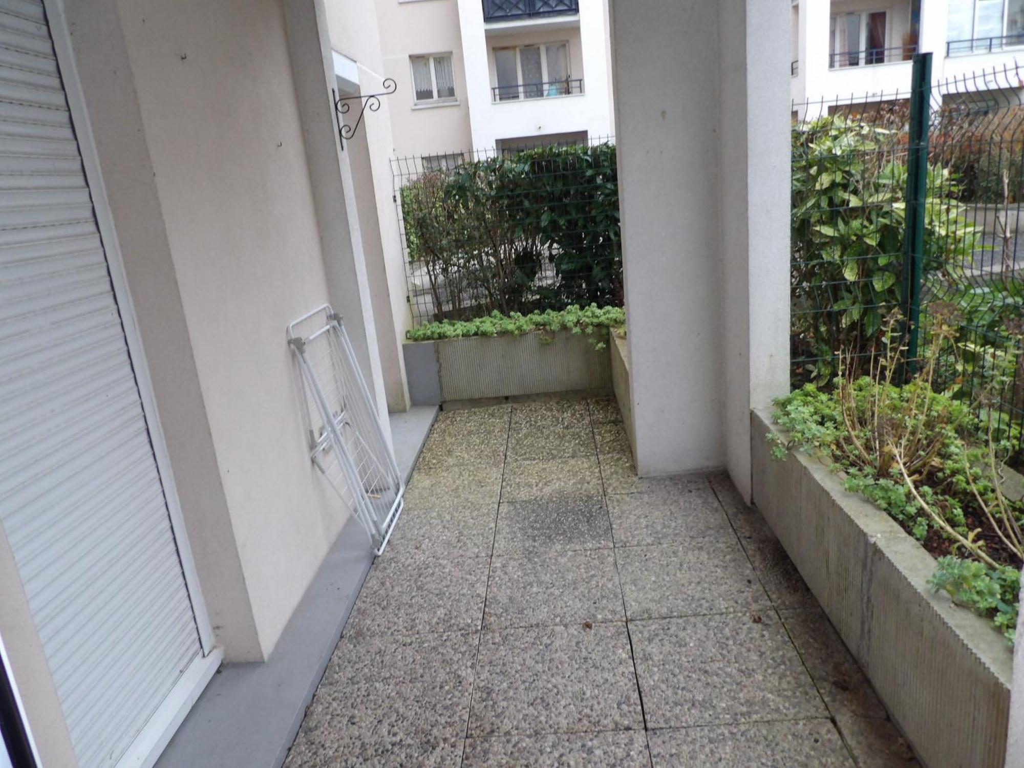 Le Cosy Wiener *Paris*Gare A 300 M*Disneyland* Champs-Sur-Marne Exterior photo