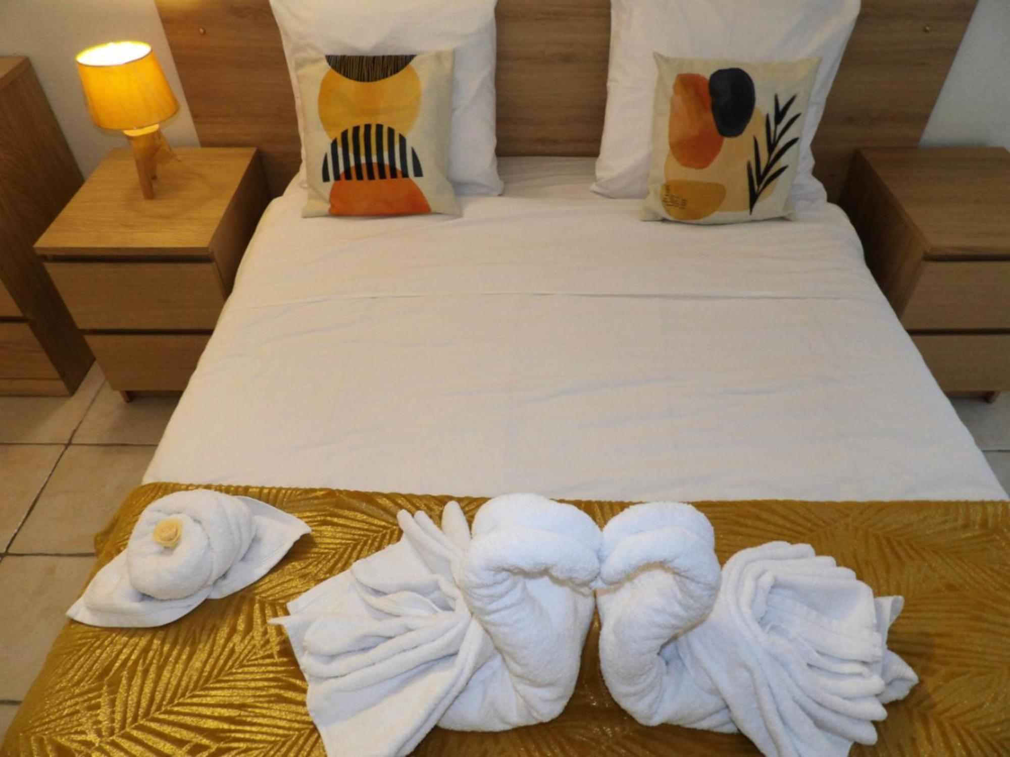 Le Cosy Wiener *Paris*Gare A 300 M*Disneyland* Champs-Sur-Marne Exterior photo